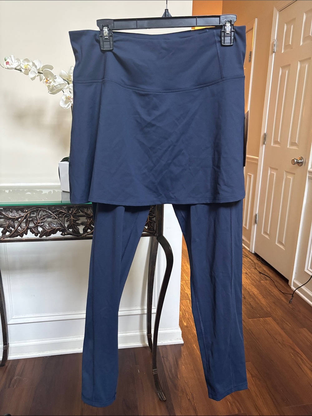Any Age Activewear Women's Navy Skirted Leggings size Large